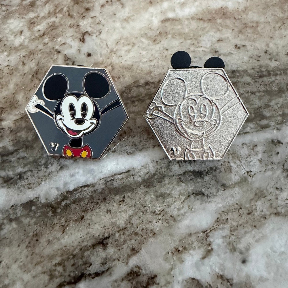 Disney Hidden Mickey Mickey Mouse Hexagon Pin & Silver Chaser Matching Set